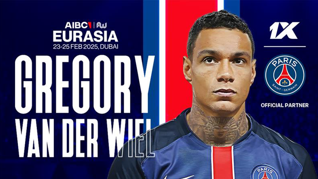 นักเตะในตำนานอย่าง Van Der Wiel นำความมหัศจรรย์ของ PSG มาสู่งานที่ดูไบ